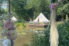 Feest of event met overnachting in glamping tent